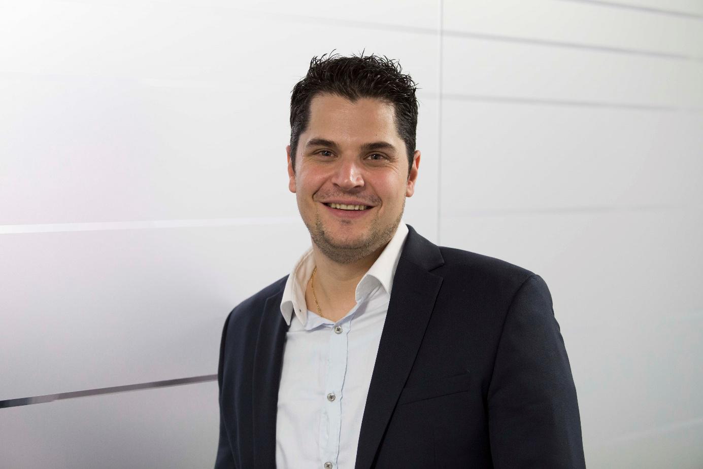 Wir würden gerne ein weiteres Teammitglied vorstellen und zwar Ioannis Lappas, der ehrenamtlich an dem Projekt beteiligt ist. Ioannis widmet sich den Themen Marketing- und Produktstrategien, welche für die Startup Gründung in Tadschikistan nötig sein werden.